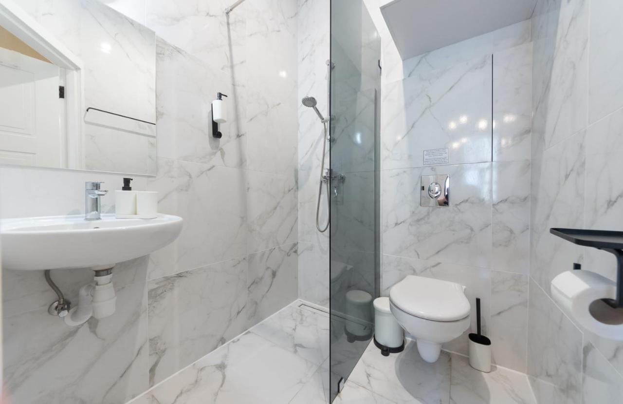 Apart Hotel On Zoloti Vorota Κίεβο Εξωτερικό φωτογραφία